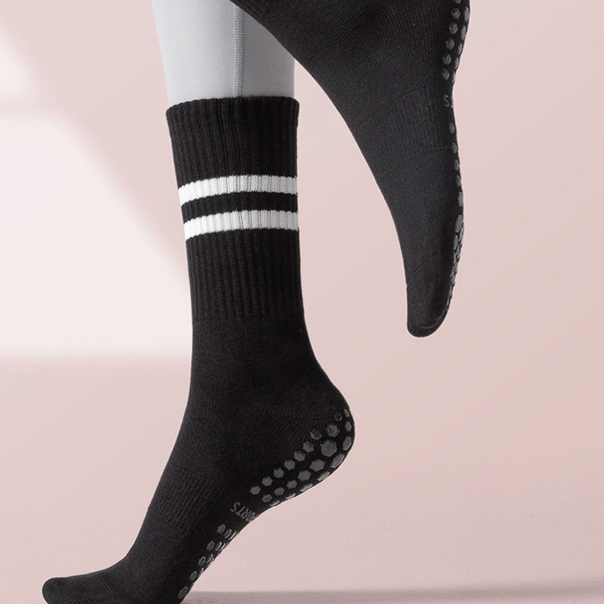 2pcs Pilates Socks with Grips  - Pilates Yoga And Barre recension och pris