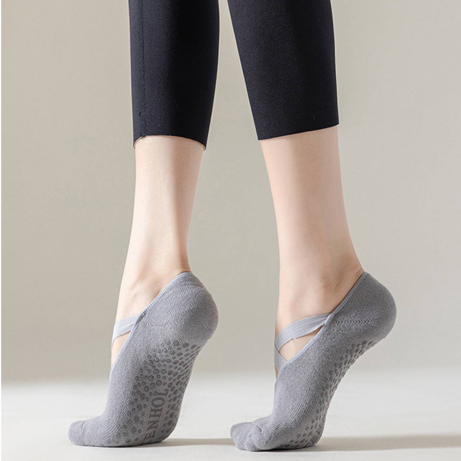 Non Slip Fitness Socks Breatha - Pilates And Yoga Studio recension och pris